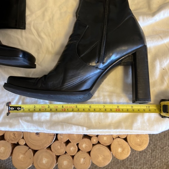 Black stacked heels boots - Picture 14 of 14